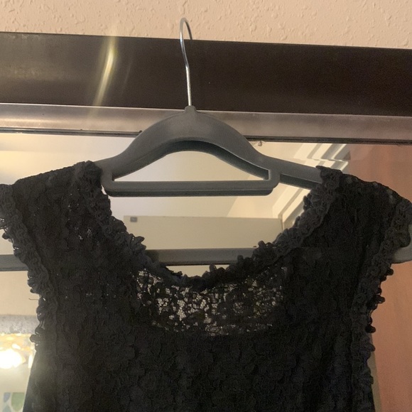 Express top woman’s size XS black lace - Picture 2 of 6